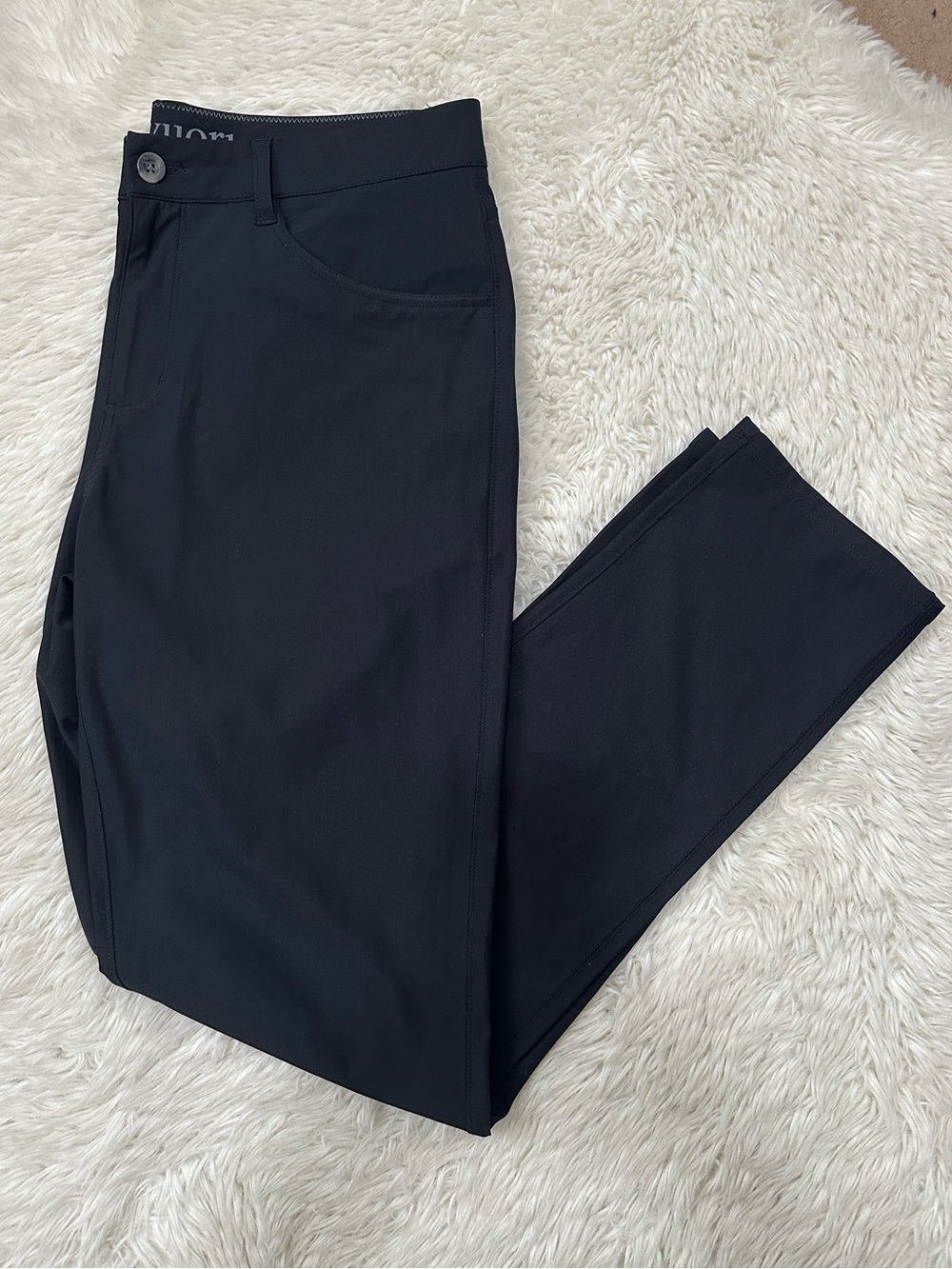 Vuori Black Slim Performance Chinos